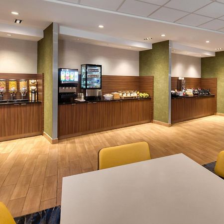 Fairfield Inn & Suites By Marriott Монктън Екстериор снимка