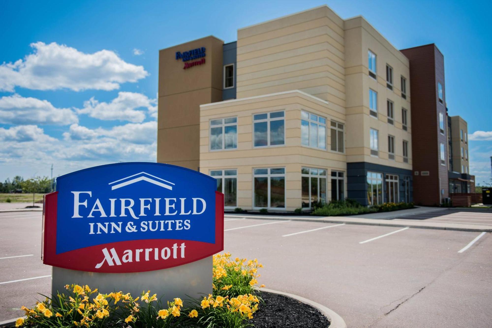Fairfield Inn & Suites By Marriott Монктън Екстериор снимка