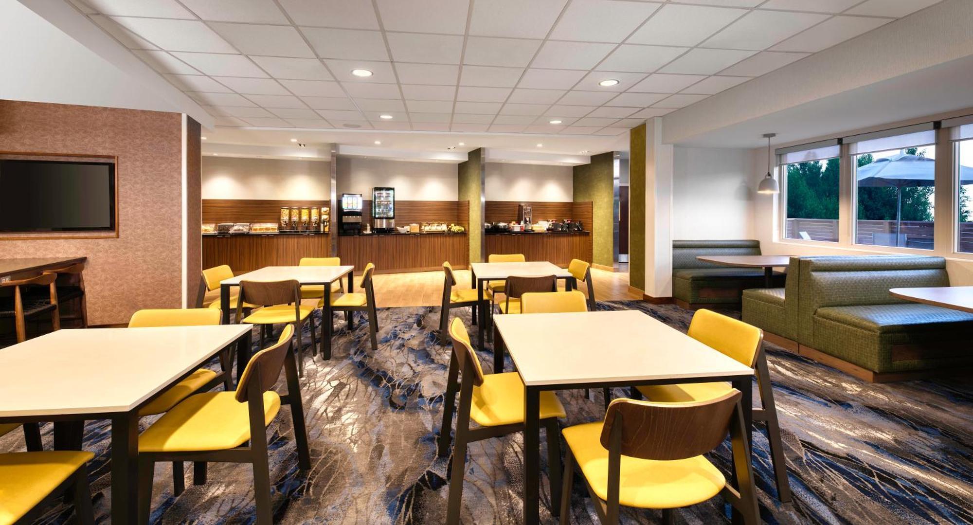 Fairfield Inn & Suites By Marriott Монктън Екстериор снимка